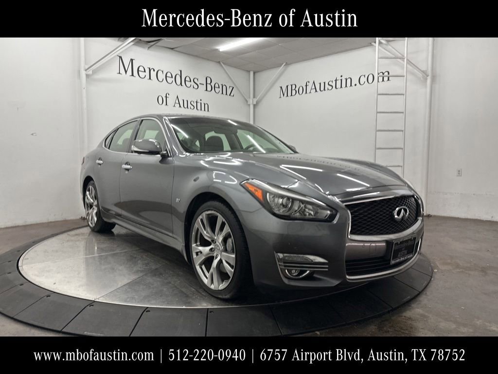 Used 2016 INFINITI Q70 3.7 w/ Deluxe Touring Package RWD image 1