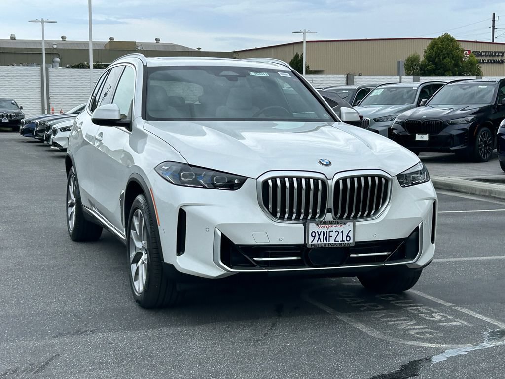 Used 2026 BMW X5 xDrive40i w/ Premium Package AWD/4WD image 7