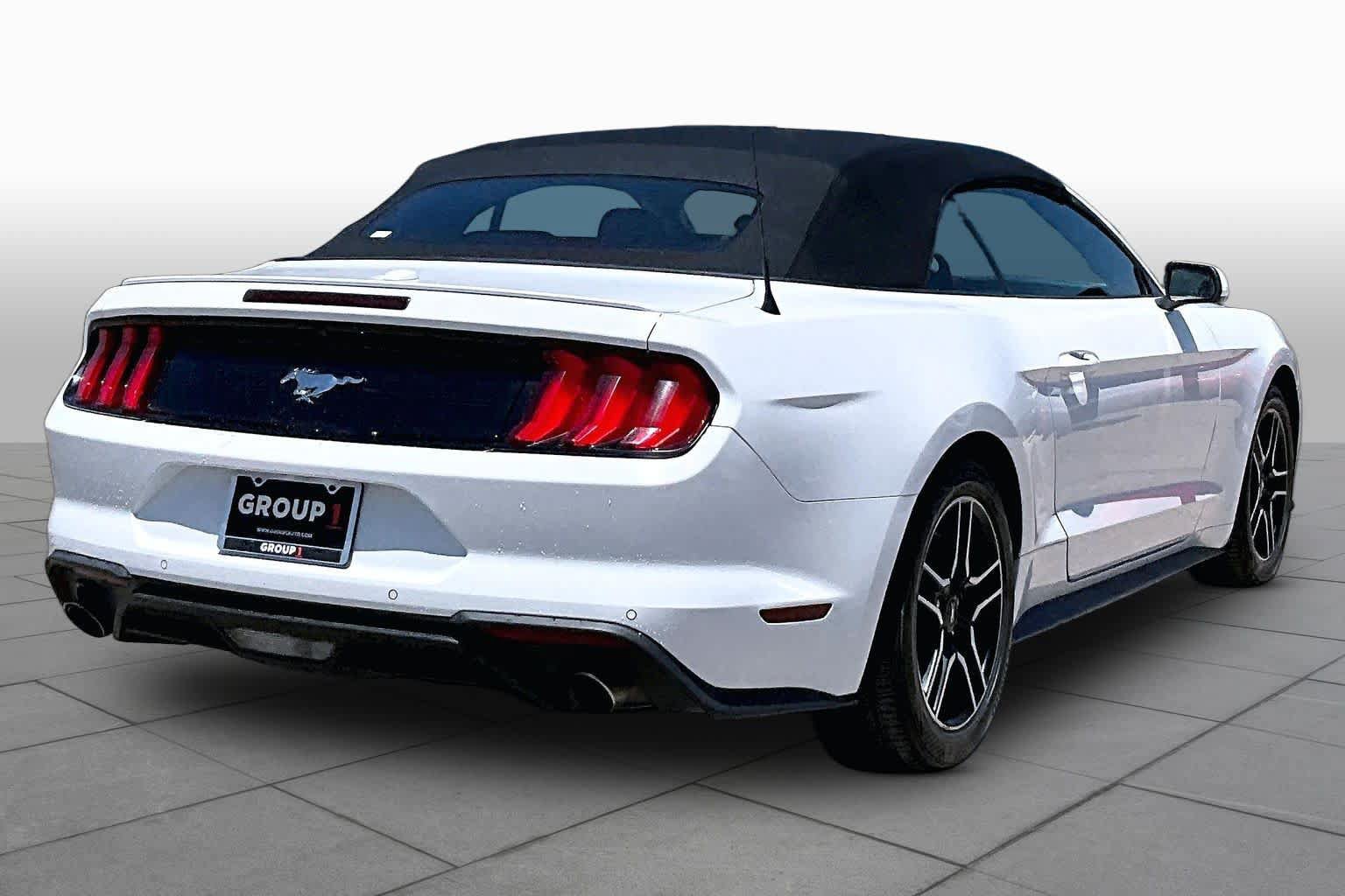 Used 2022 Ford Mustang Premium RWD image 12