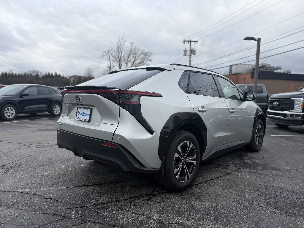 Used 2025 Toyota bZ4X FWD w/ Weather Package image 7