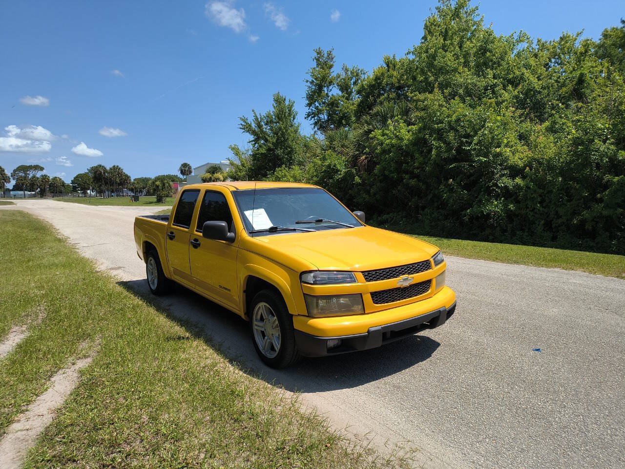 Used 2005 Chevrolet Colorado LS RWD image 2