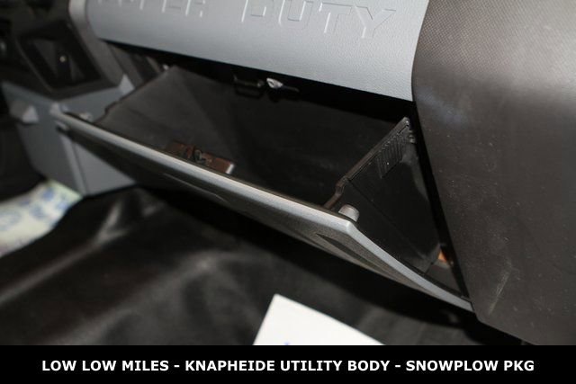 Used 2015 Ford F250 XL w/ Power Equipment Group image 23