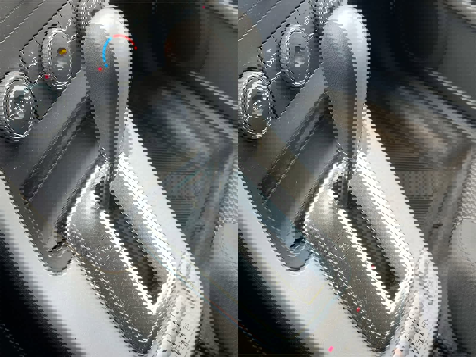 Used 2007 Pontiac Torrent 2WD w/ Preferred Package image 30