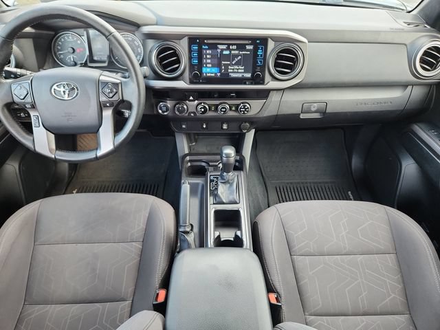 Used 2016 Toyota Tacoma TRD Off-Road w/ Towing Package AWD/4WD image 19