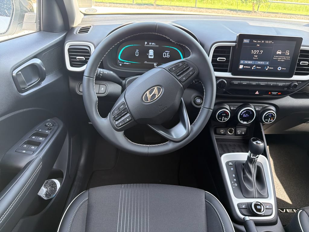 New 2026 Hyundai Venue SEL FWD image 17