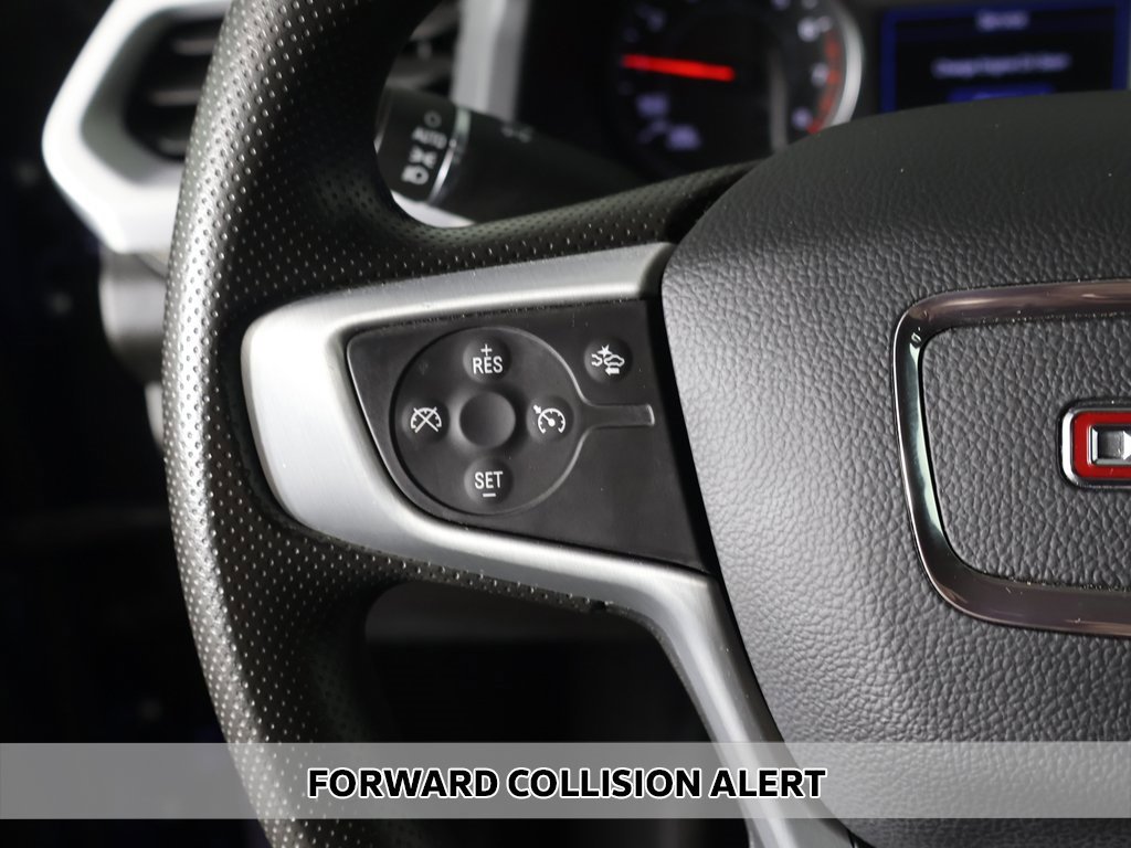 Used 2023 GMC Acadia SLE w/ Driver Convenience Package image 5