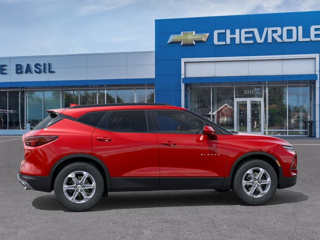 New 2026 Chevrolet Blazer LT w/ Convenience Package AWD/4WD image 5