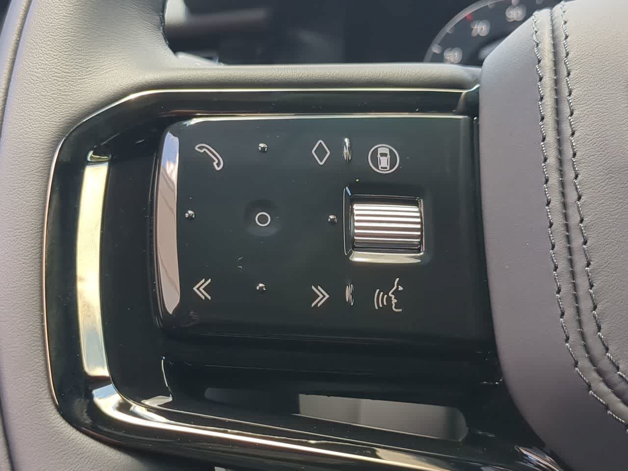 New 2026 Land Rover Range Rover Velar S AWD/4WD image 25