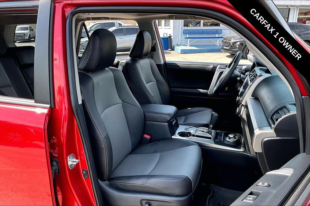 Used 2024 Toyota 4Runner SR5 Premium w/ Moonroof Package AWD/4WD image 29