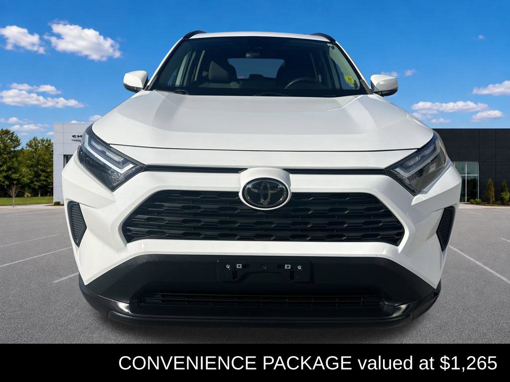 Used 2022 Toyota RAV4 XLE w/ Convenience Package AWD/4WD image 3