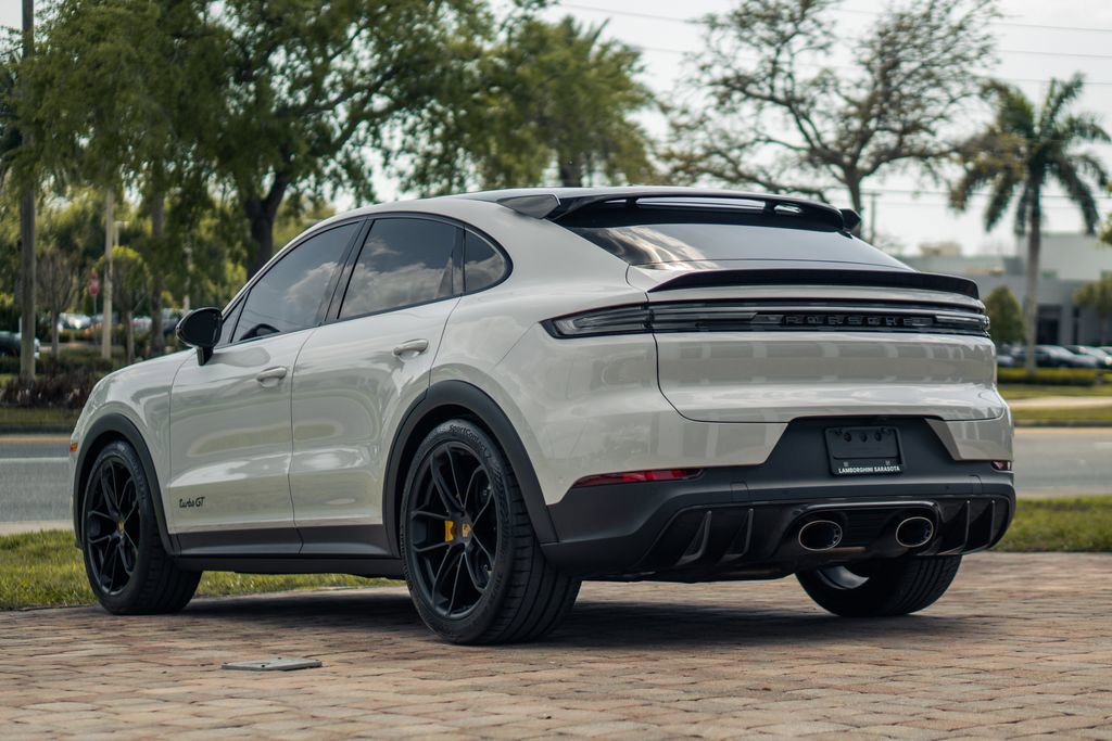 Used 2024 Porsche Cayenne Turbo GT image 3