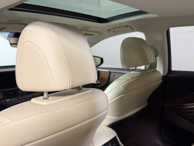 Used 2019 Lexus LS 500 RWD image 25