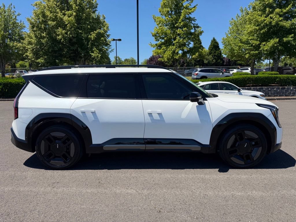 Used 2024 Kia EV9 GT-Line AWD/4WD image 9