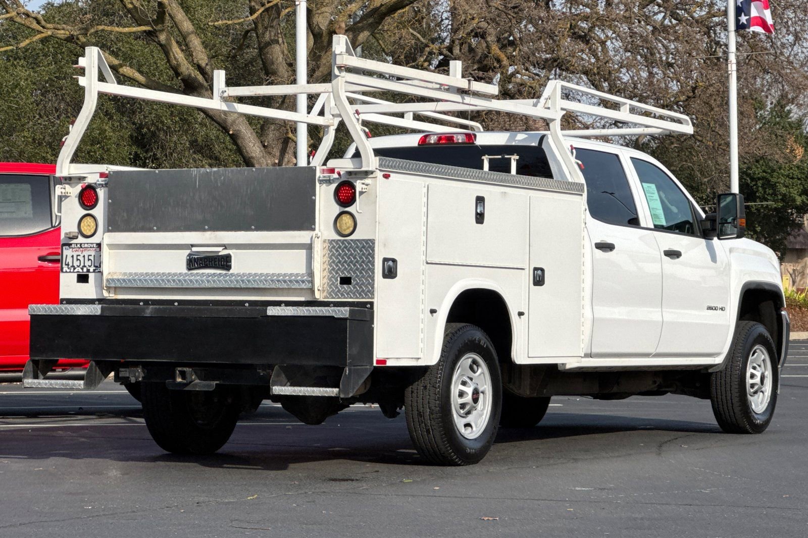 Used 2018 GMC Sierra 2500 Base w/ Sierra Convenience Package image 3