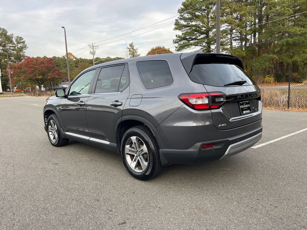 Certified 2025 Honda Pilot EX-L image 11