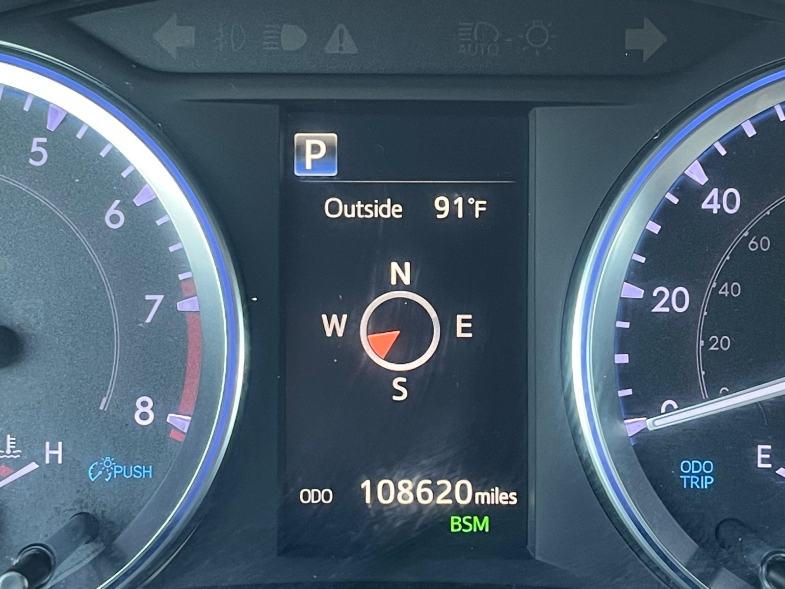 Used 2019 Toyota Highlander XLE AWD/4WD image 11