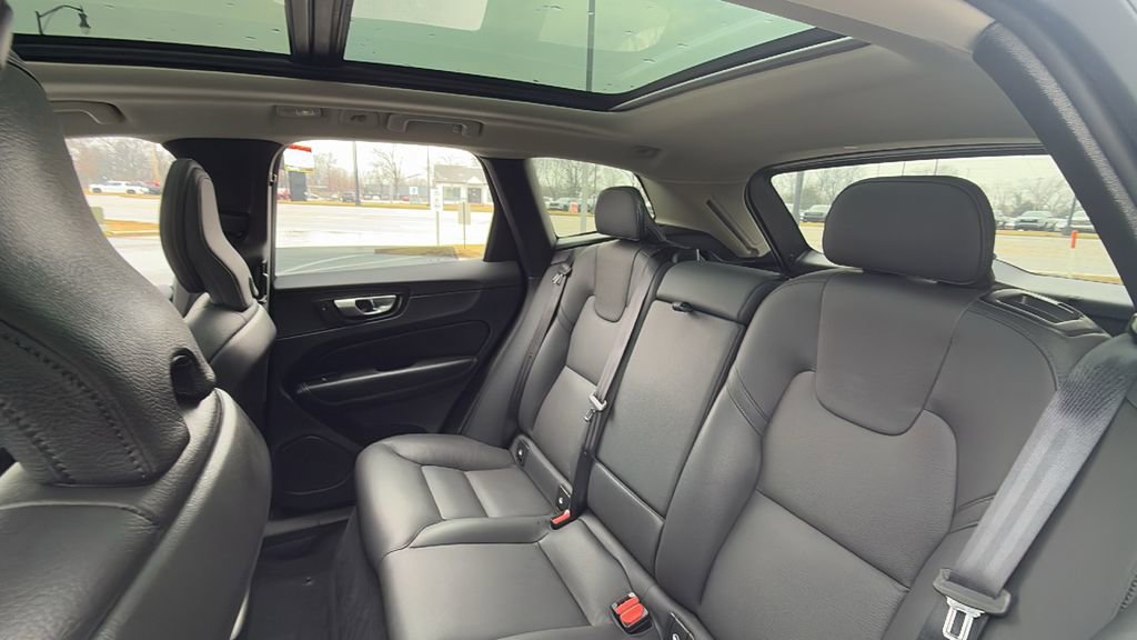 Certified 2025 Volvo XC60 B5 Plus w/ Climate Package image 24