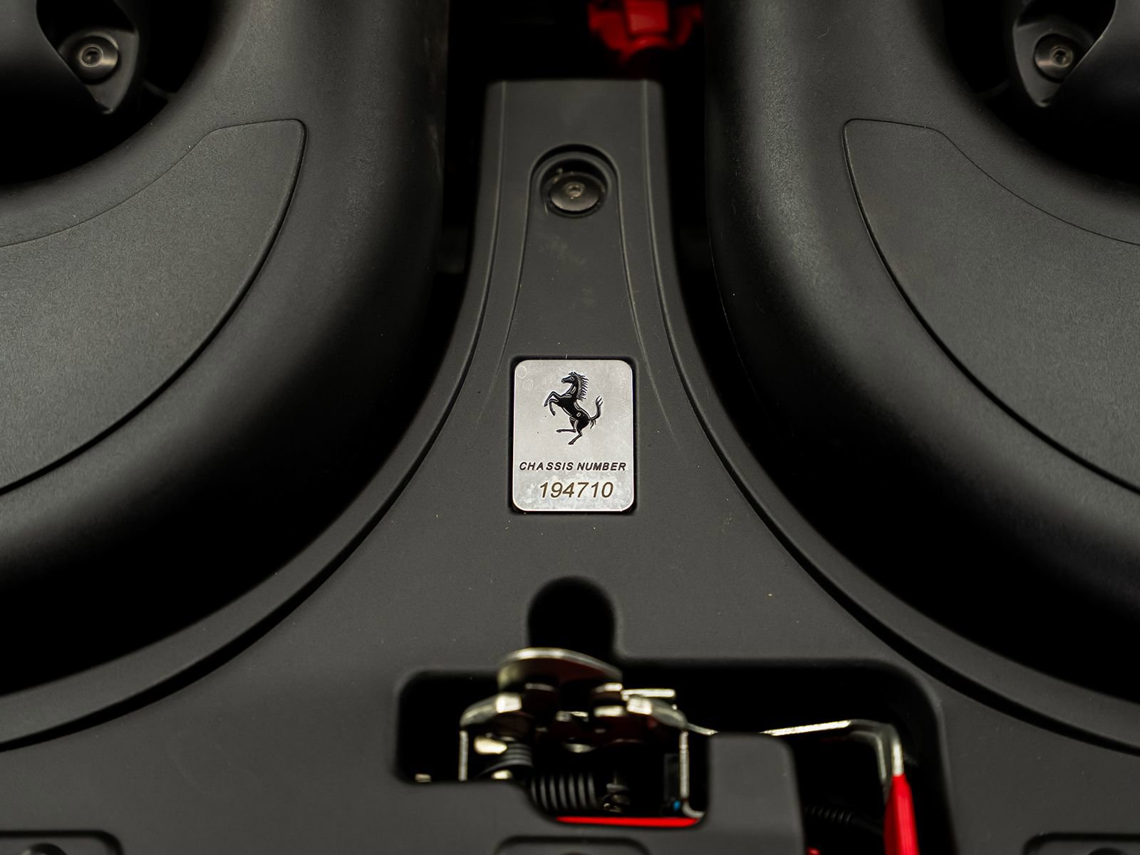 Used 2013 Ferrari California RWD image 63