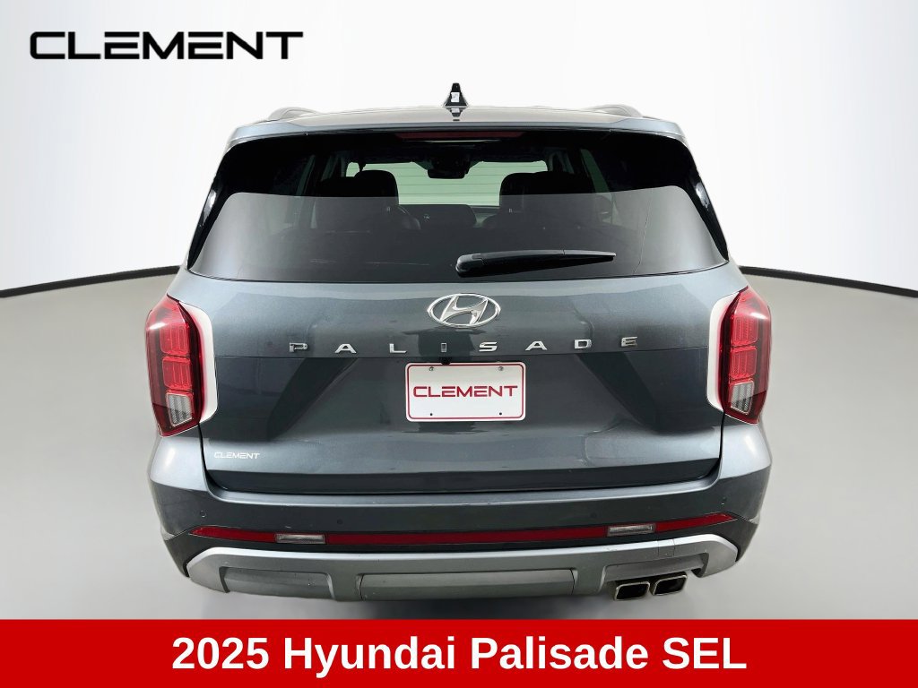 Used 2025 Hyundai Palisade SEL FWD image 8