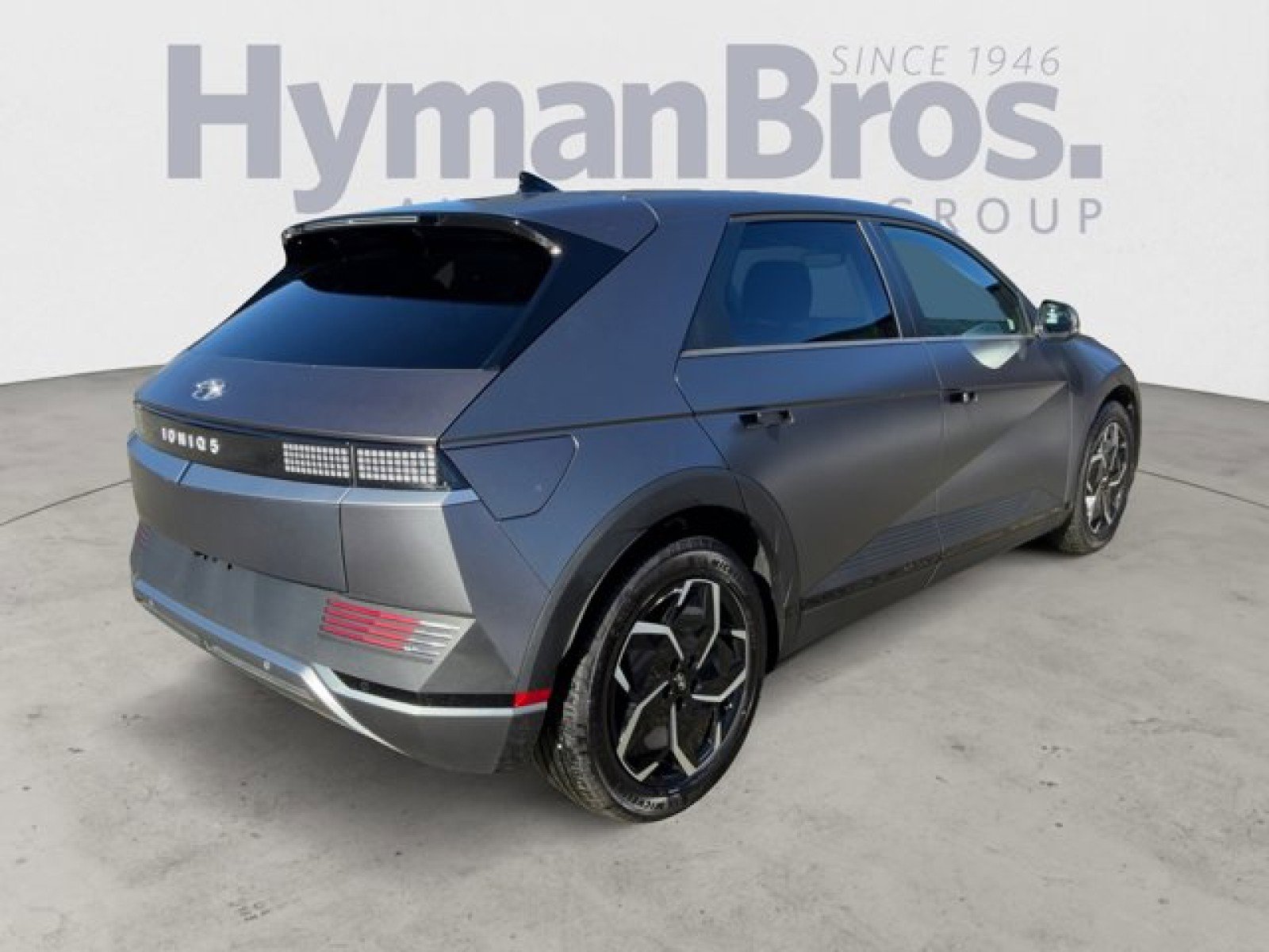 Used 2024 Hyundai Ioniq 5 SEL RWD image 3
