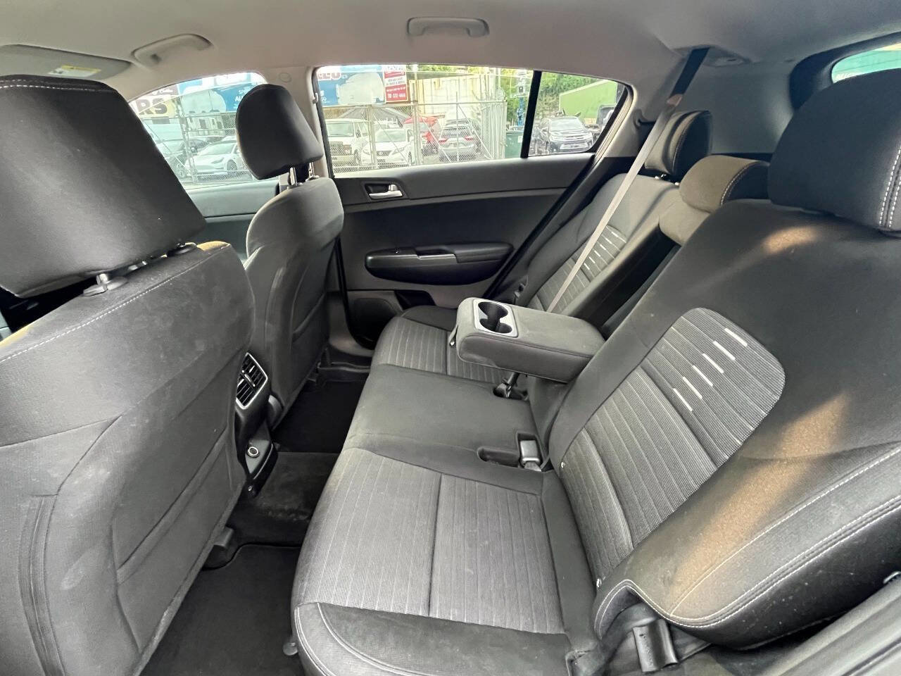 Used 2020 Kia Sportage LX w/ LX Popular Package image 11