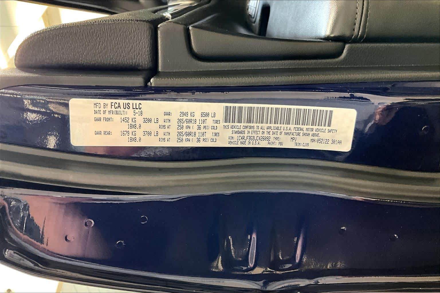 Used 2018 Jeep Grand Cherokee Limited AWD/4WD image 32