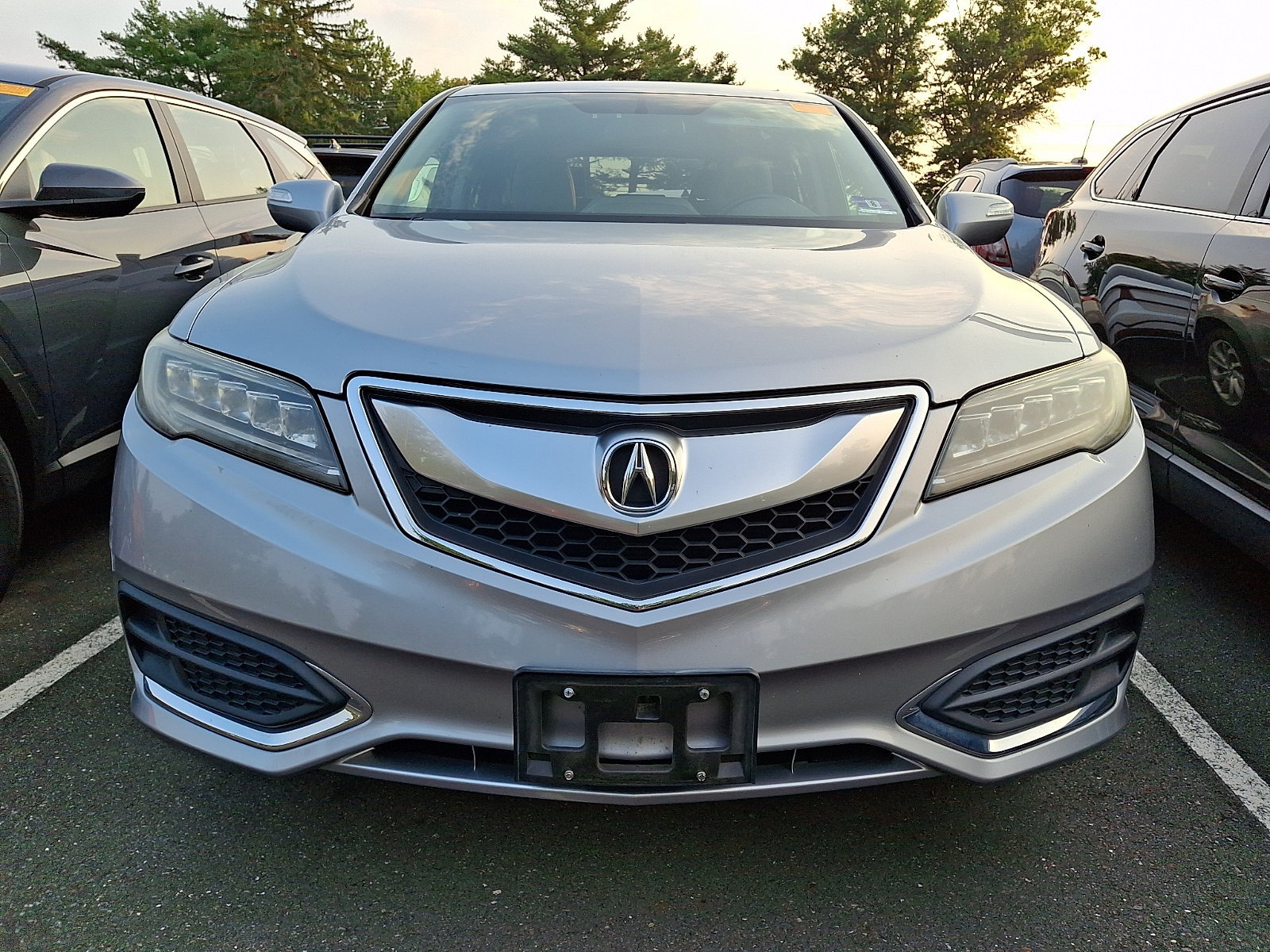 Used 2017 Acura RDX w/ Technology Package AWD/4WD image 3