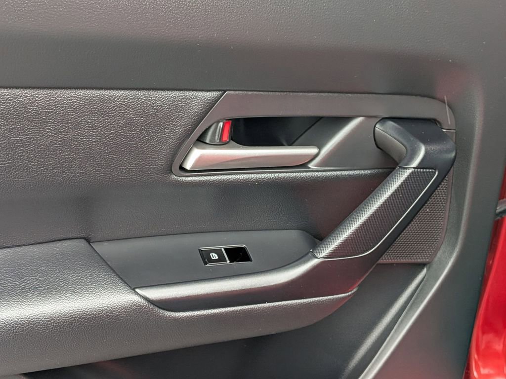 Used 2025 MAZDA CX-50 AWD 2.5 Hybrid w/ Premium Pkg image 26