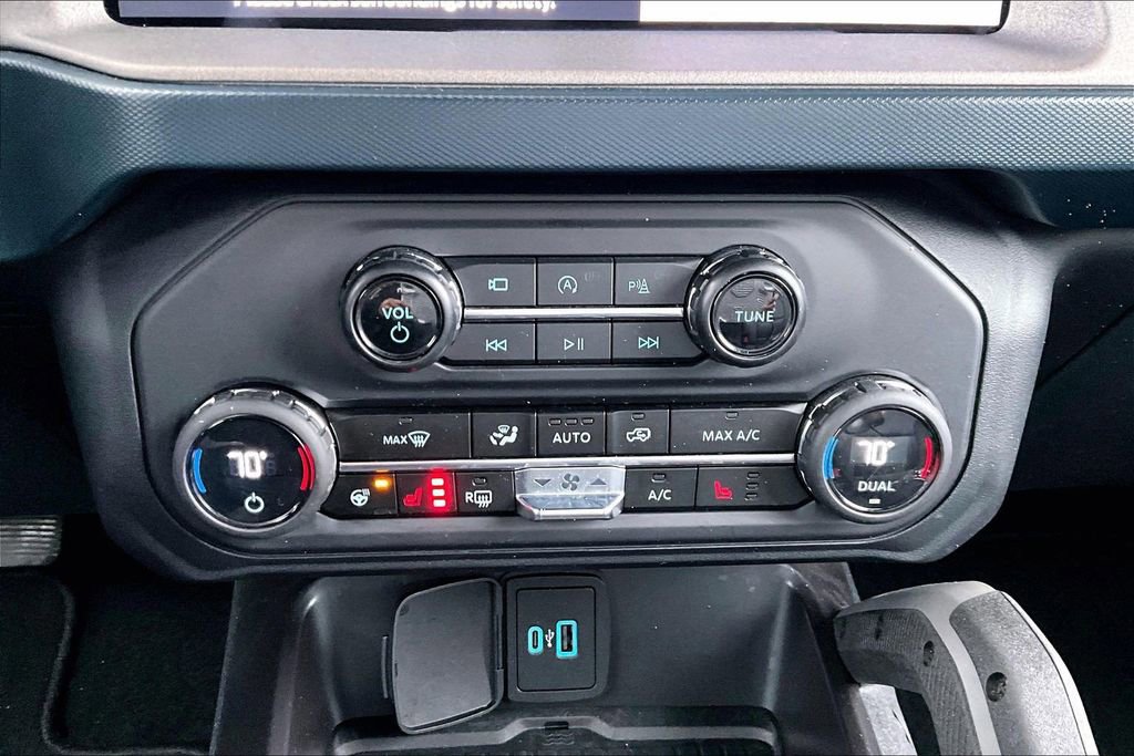 Used 2024 Ford Bronco Outer Banks image 17