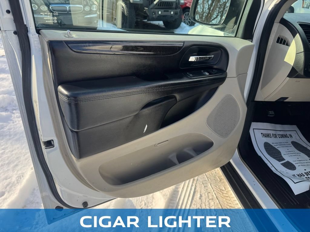 Used 2014 RAM C/V Tradesman FWD image 25