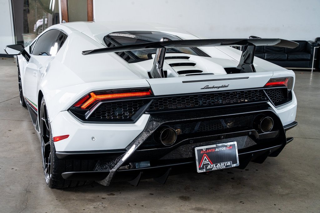 Used 2018 Lamborghini Huracan Performante image 28