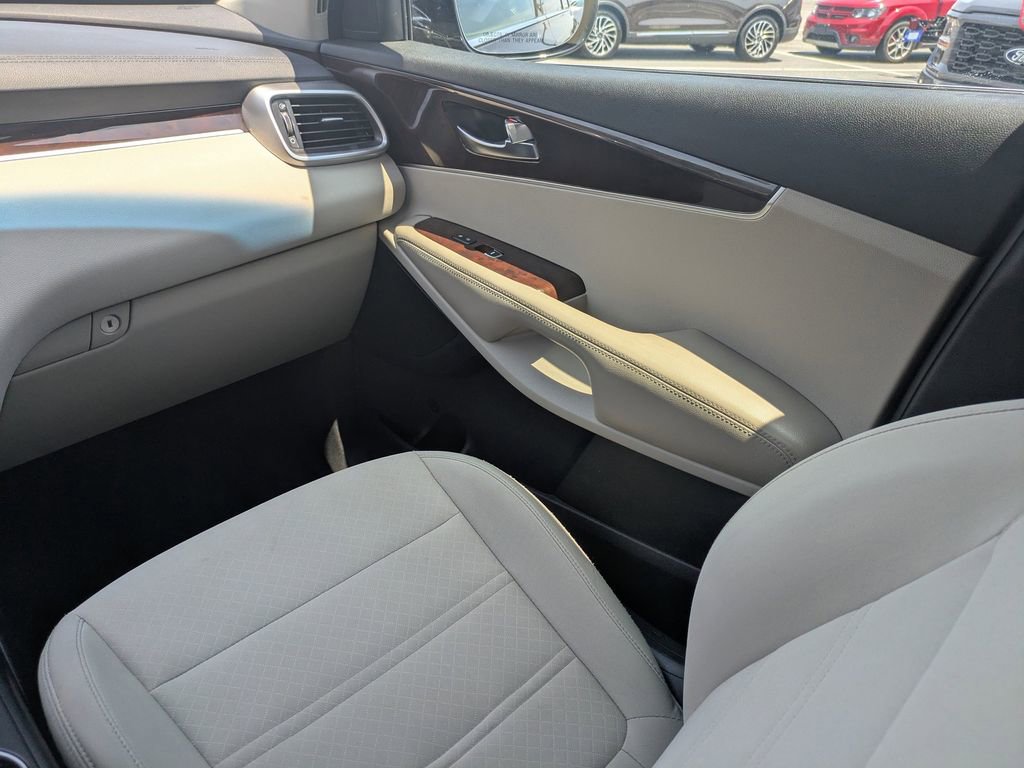 Used 2016 Kia Sorento LX FWD image 19
