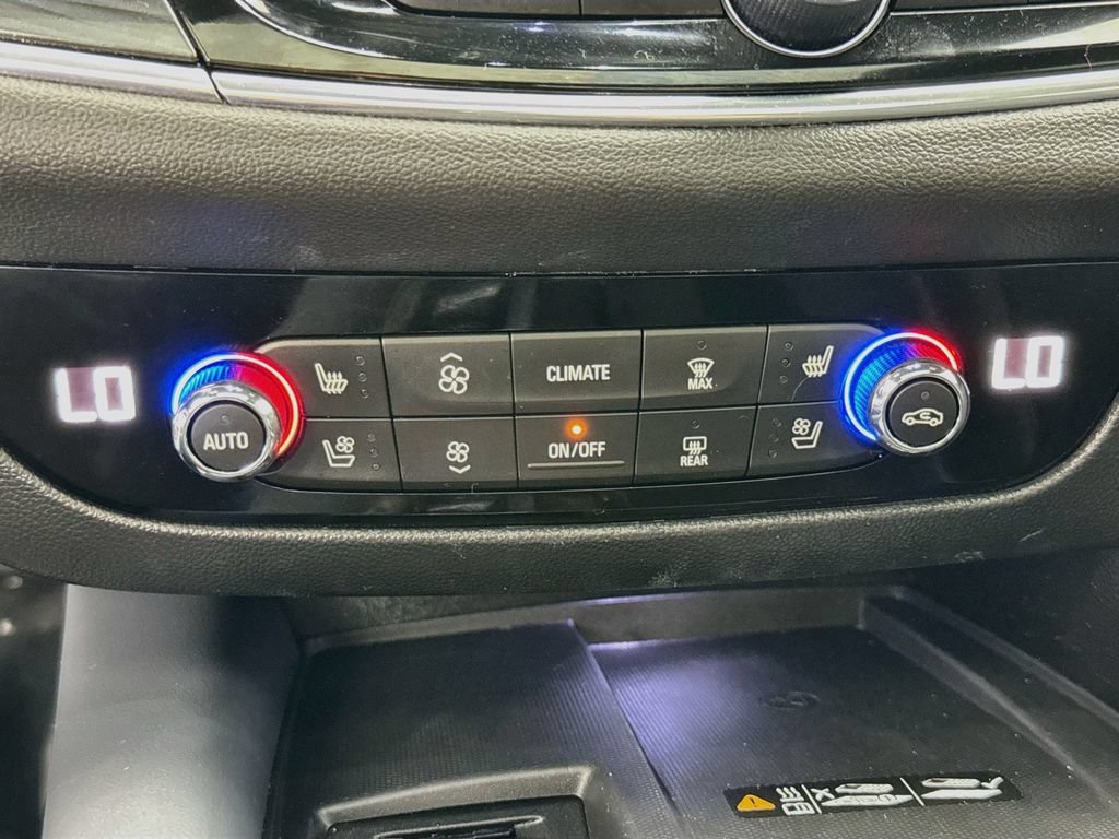 Certified 2023 Buick Enclave Premium w/ Experience Buick Package AWD/4WD image 15