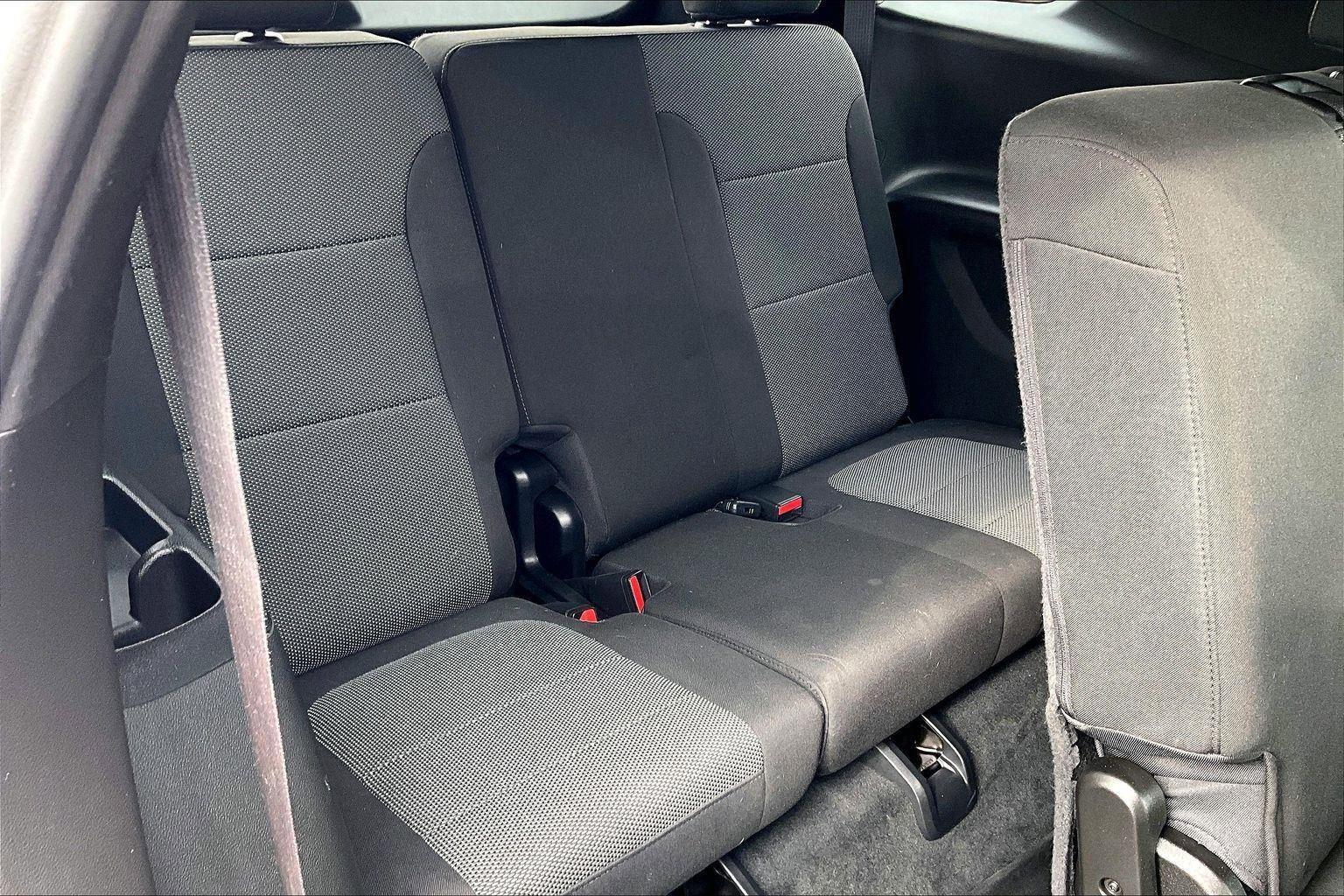 Used 2023 Chevrolet Traverse LT w/ Midnight/Sport Edition image 29