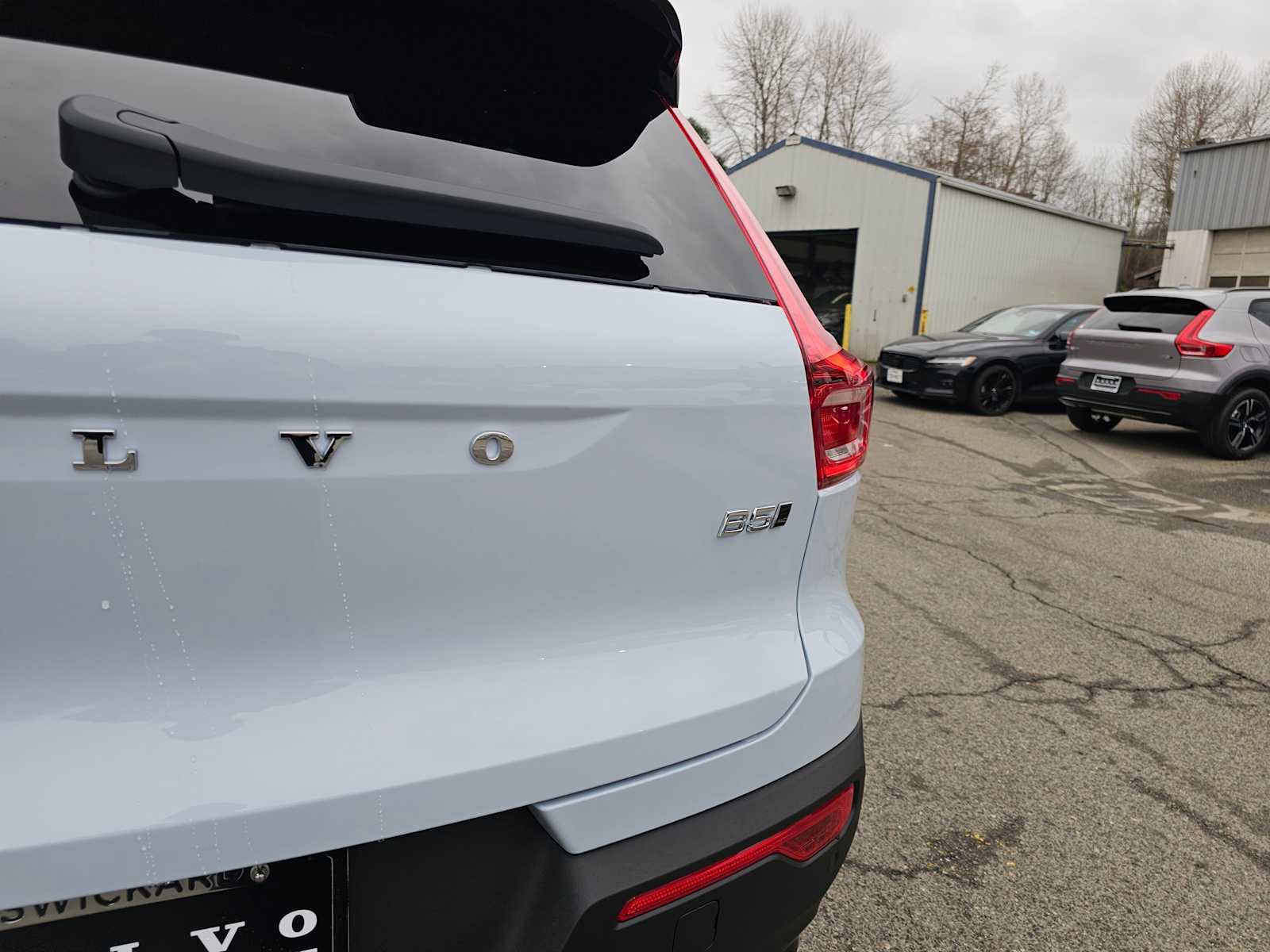 New 2026 Volvo XC40 B5 Plus w/ Protection Package Premier image 15