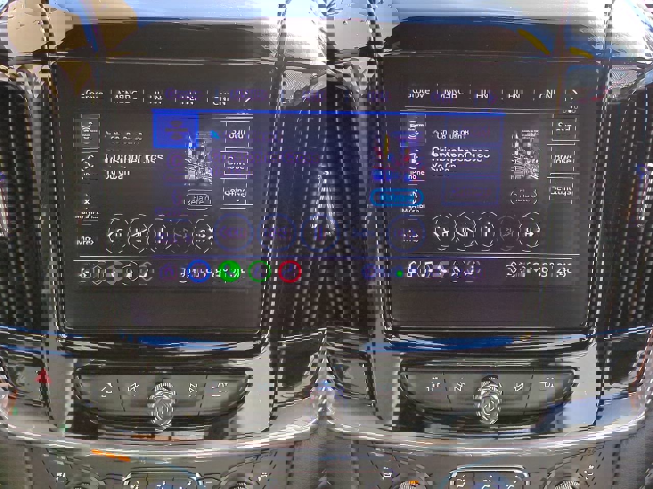 Used 2023 Chevrolet Traverse Premier image 18