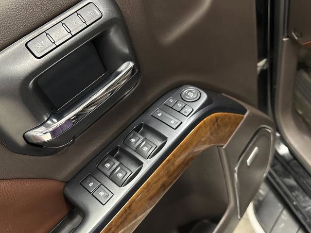 Used 2016 Chevrolet Silverado 1500 High Country w/ High Country Premium Package image 31