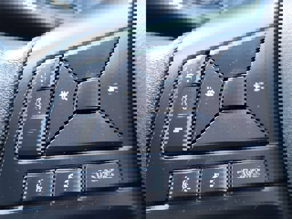 Used 2025 Nissan Versa S image 11