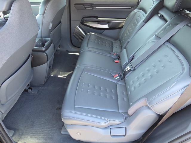 Used 2024 Kia EV9 Wind AWD/4WD image 12