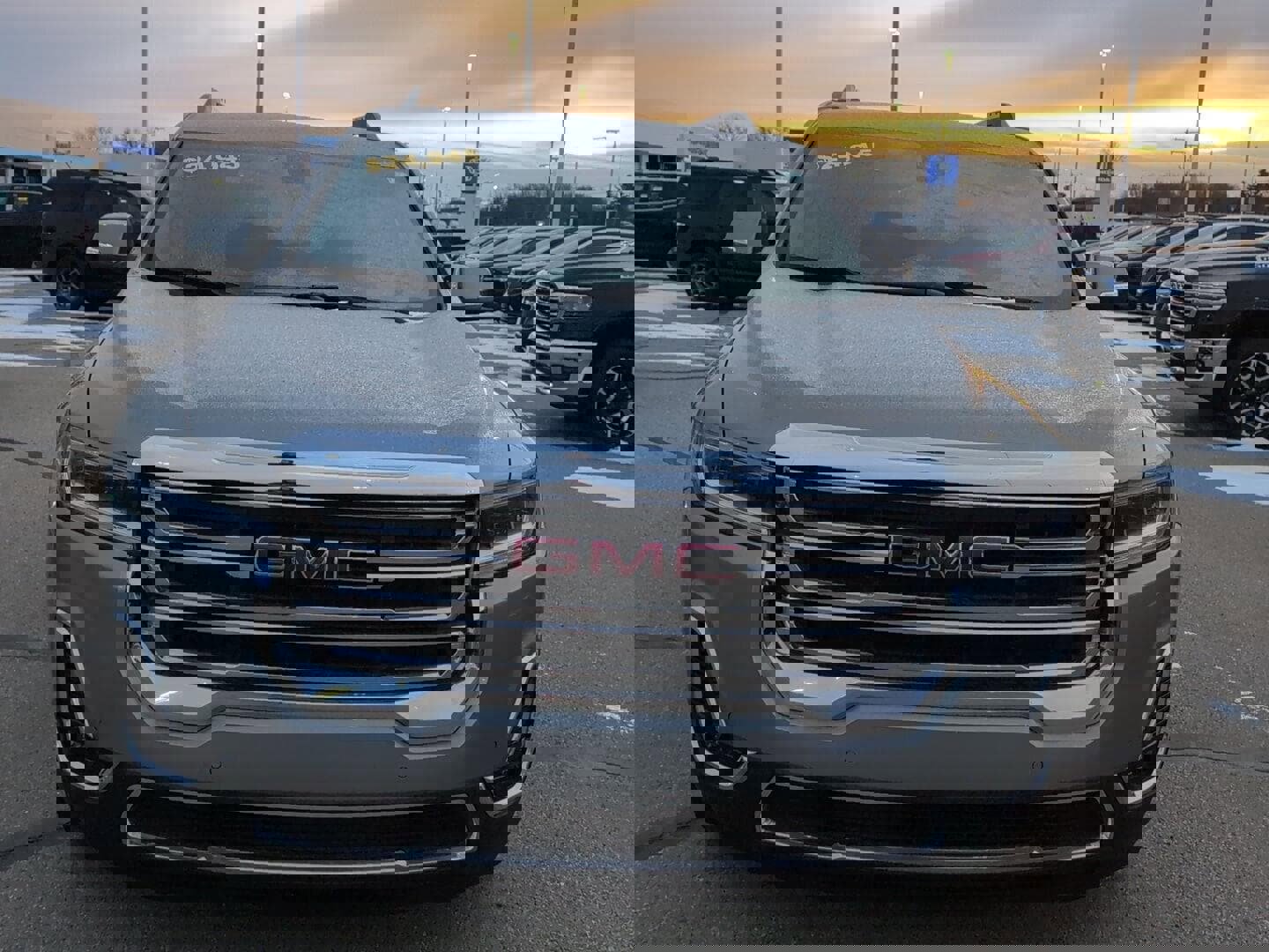 Used 2023 GMC Acadia SLT image 13