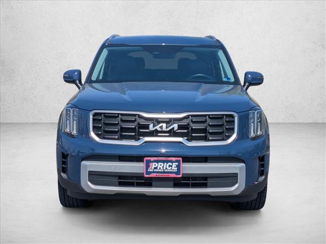 Used 2025 Kia Telluride S image 2