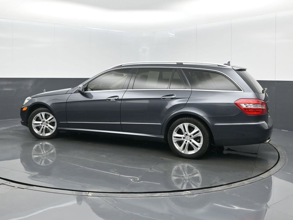 Used 2011 Mercedes-Benz E 350 4MATIC Wagon image 5