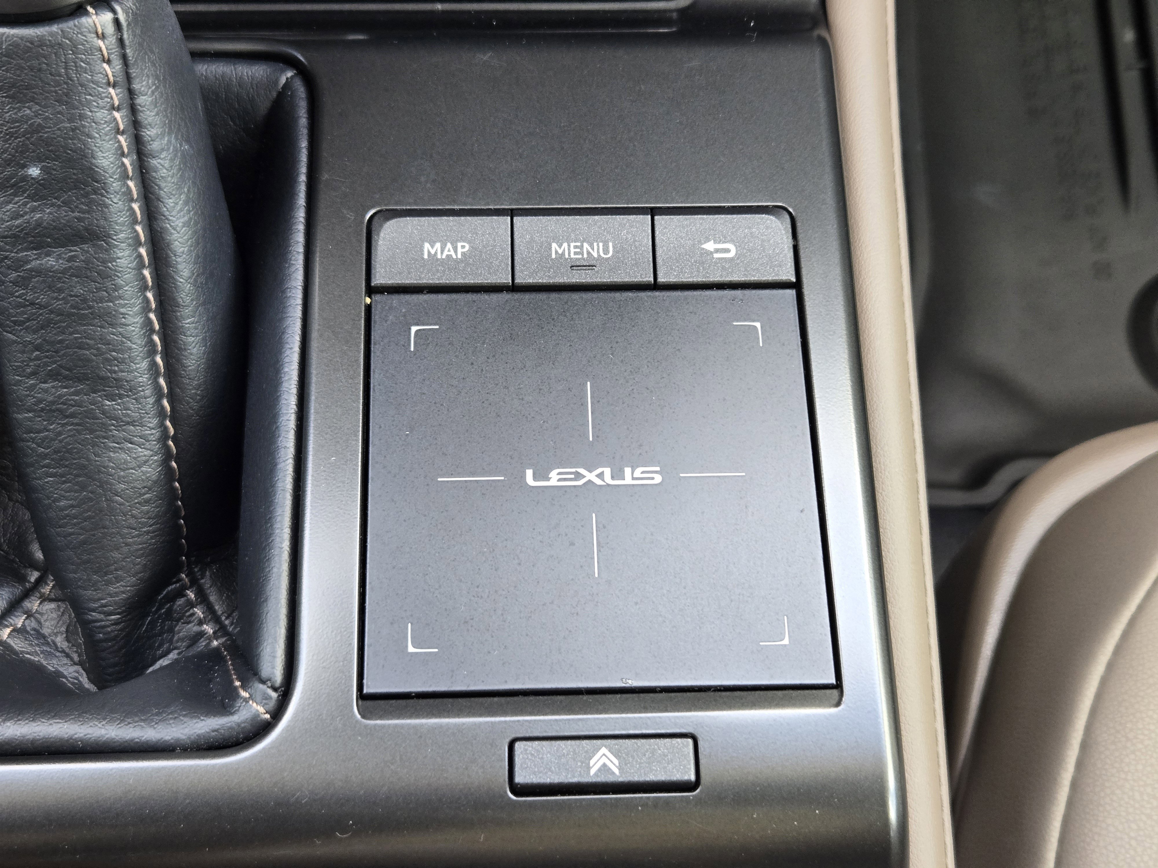 Used 2023 Lexus GX 460 Premium w/ Premium Package AWD/4WD image 17