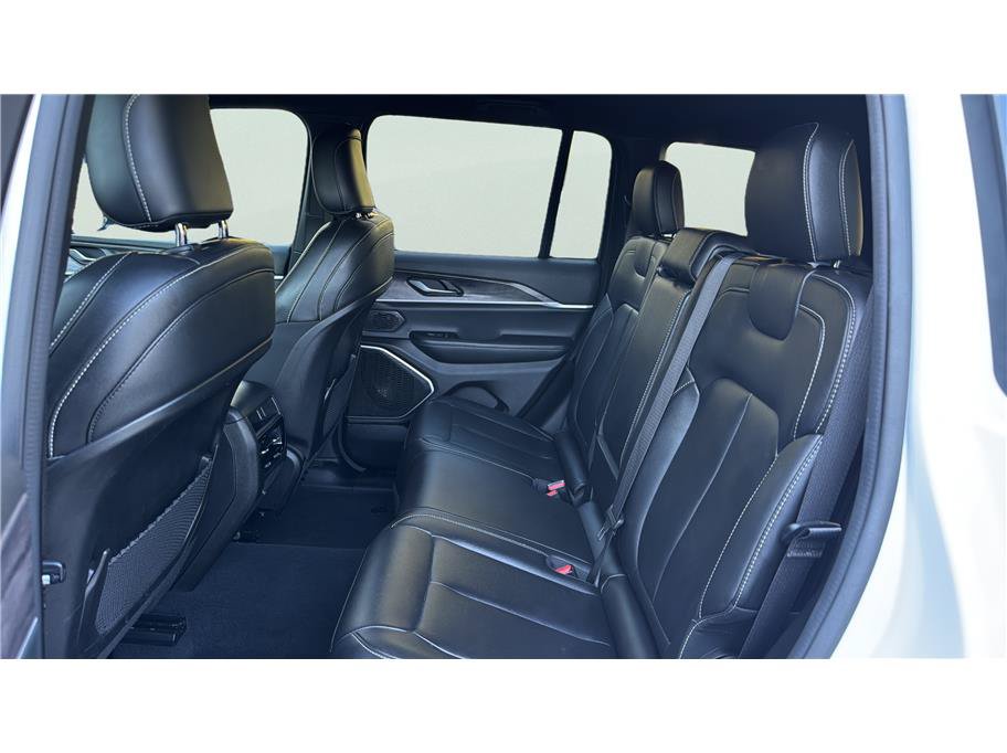 Used 2024 Jeep Grand Cherokee Limited 4xe AWD/4WD image 18