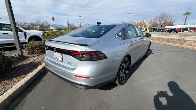Used 2025 Honda Accord Sport image 4