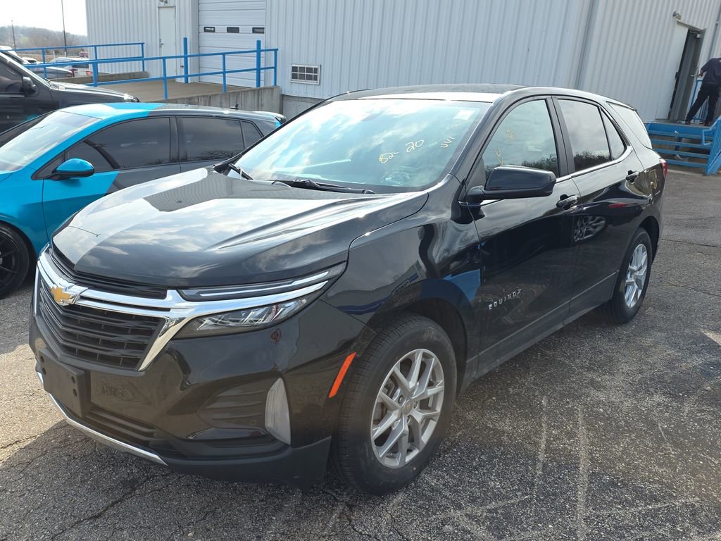 Used 2024 Chevrolet Equinox LT image 3