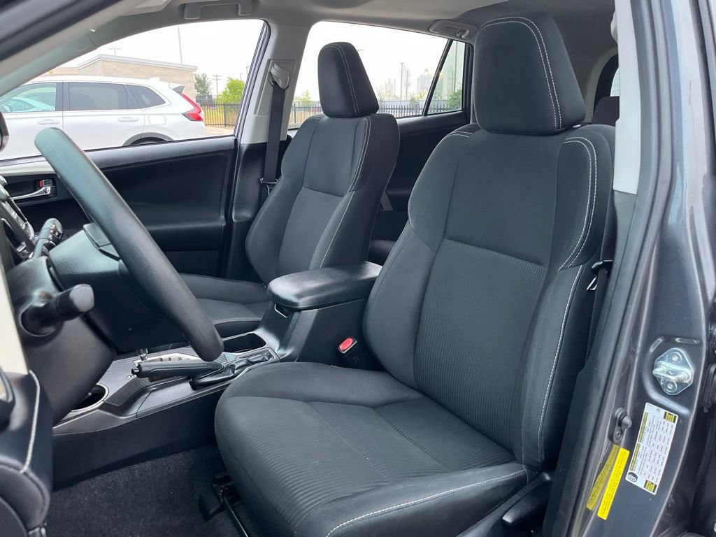 Used 2015 Toyota RAV4 XLE FWD image 25