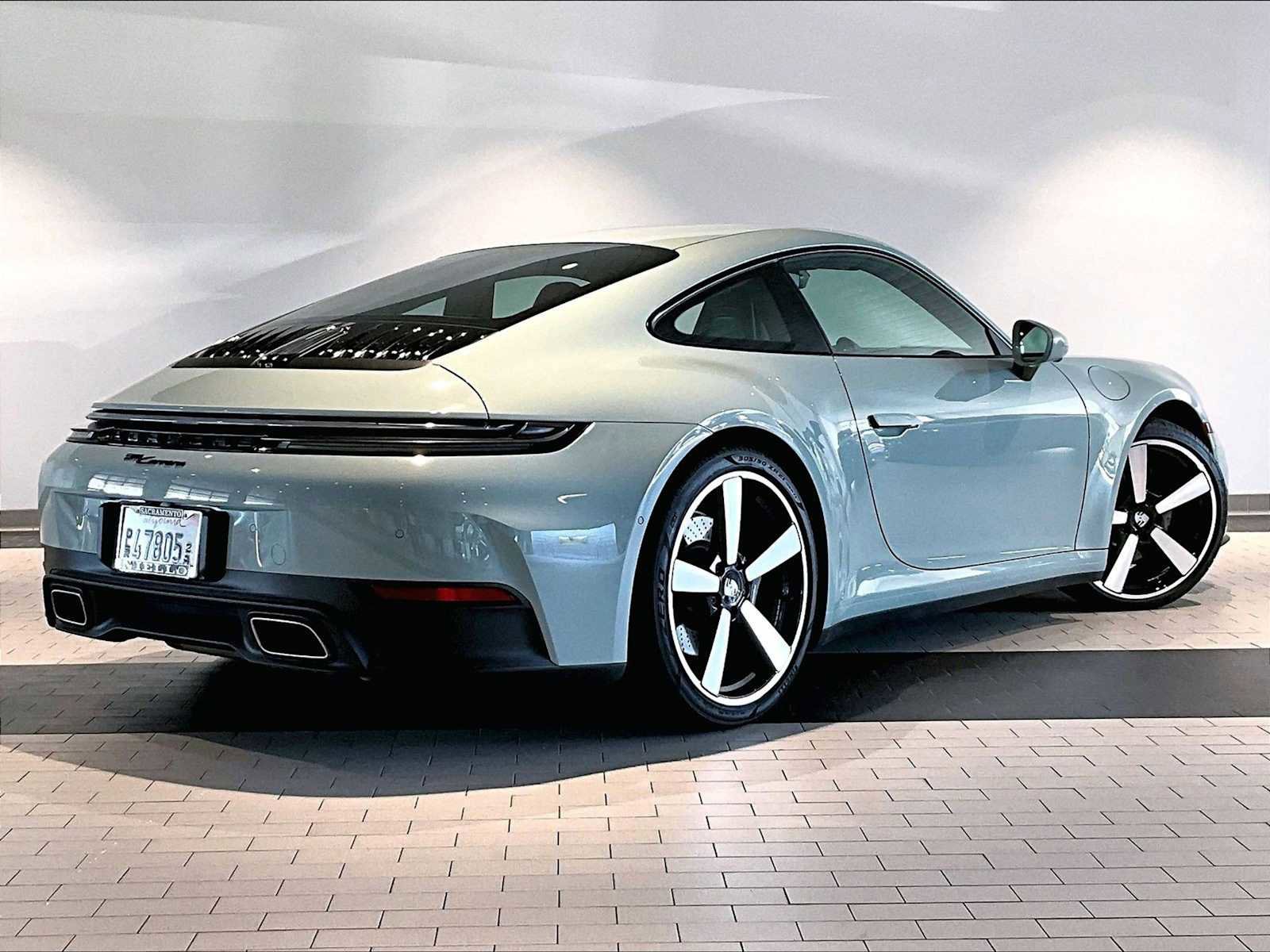 Used 2025 Porsche 911 Carrera image 10