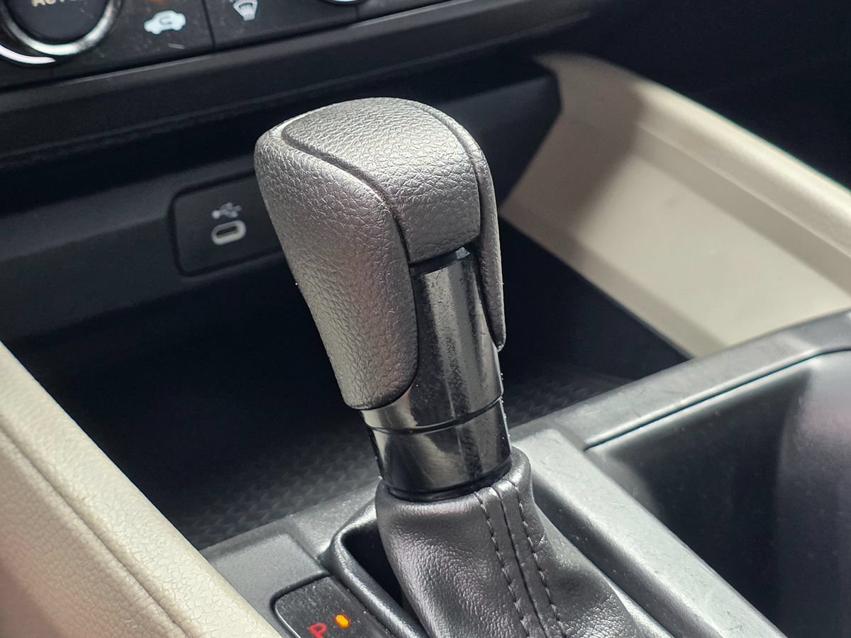 Used 2023 Honda Accord LX image 40