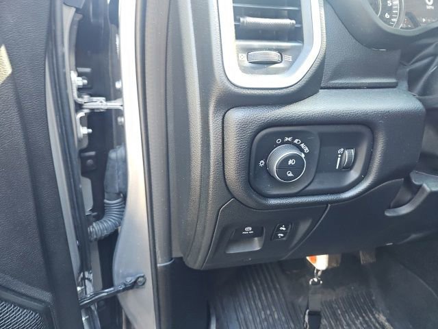 Used 2022 RAM 1500 Big Horn AWD/4WD image 10